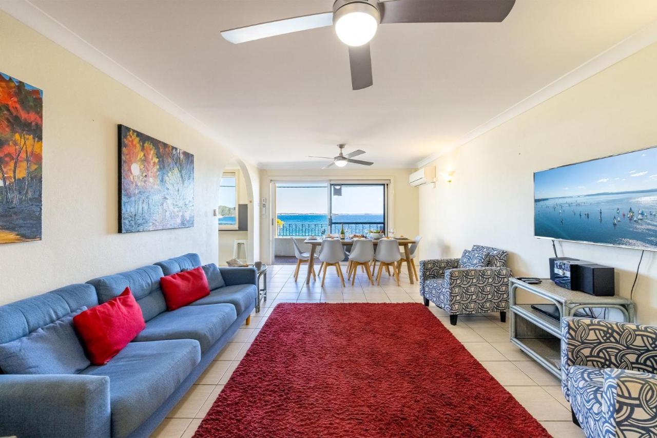 Villa Sunset 3 Stunning Unit Right Across From The Water à Nelson Bay Extérieur photo